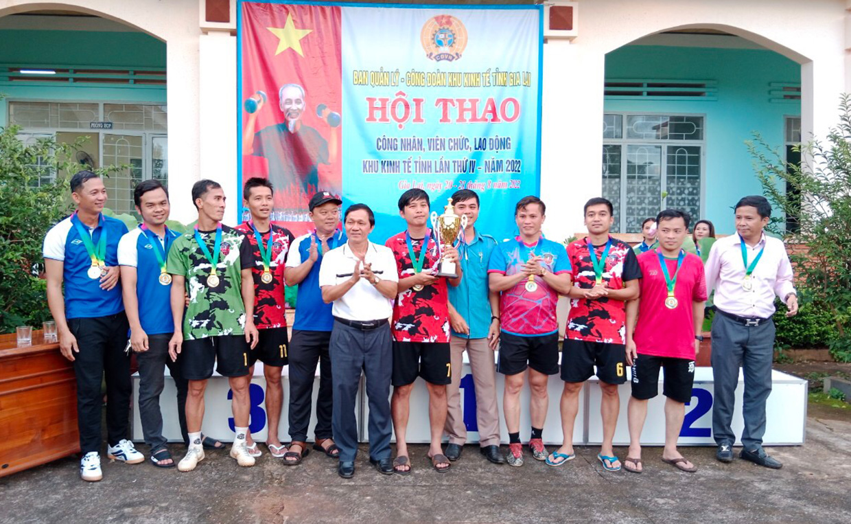 Gần 200 vận động viên tham gia hội thao Khu Kinh tế tỉnh Gia Lai