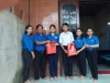 Trao quà cho 02 chị em Ngọc Ánh và Thuận An