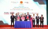 Công ty cổ phần Becamex Bình Định ký kết ghi nhớ hợp tác với các nhà đầu tư thứ cấp triển khai các dự án tại KCN Becamex VSIP Bình Định. Ảnh: Tiến Sỹ