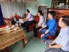 Lãnh đạo Ban Quản lý Khu kinh tế thăm Mẹ Việt Nam Anh hùng Nguyễn Thị Tám