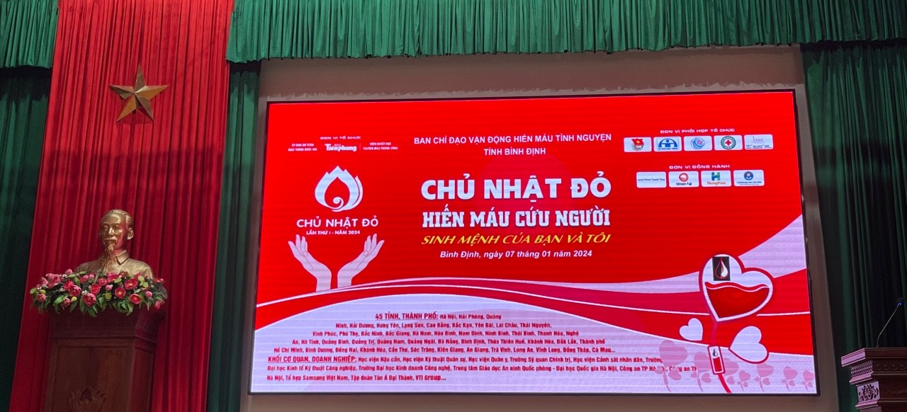 CHƯƠNG TRÌNH CHỦ NHẬT ĐỎ “HIẾN MÁU CỨU NGƯỜI – SINH MỆNH CỦA BẠN VÀ TÔI”