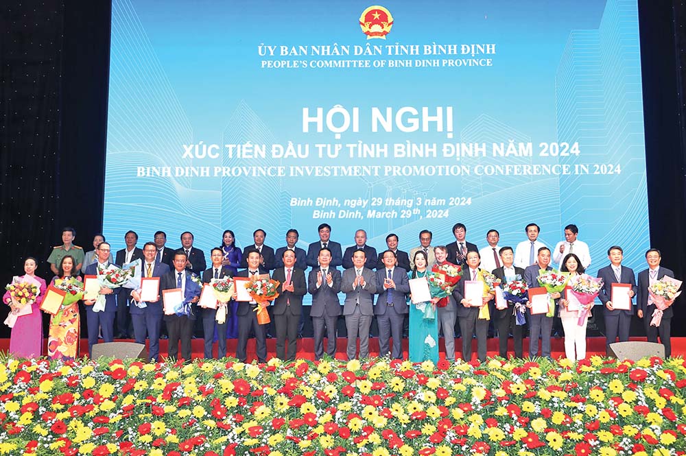 23 dự án được trao quyết định, giấy chứng nhận đầu tư, bản ghi nhớ tại Hội nghị Xúc tiến đầu tư tỉnh Bình Định năm 2024