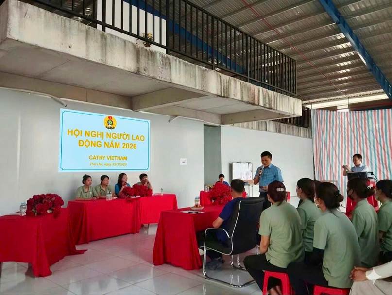 ​​​​​​​ Phát biểu tại Hội nghị, ông Phan Trọng Nghiệp – Phó Trưởng phòng Quản lý Doanh nghiệp đánh giá cao sự chủ động của công ty