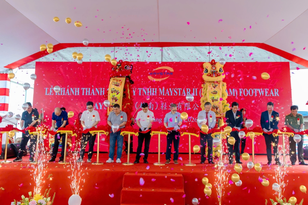 KHÁNH THÀNH NHÀ MÁY SẢN XUẤT VÀ GIA CÔNG GIÀY MAYSTAR II - BÌNH ĐỊNH TẠI KCN HÒA HỘI
